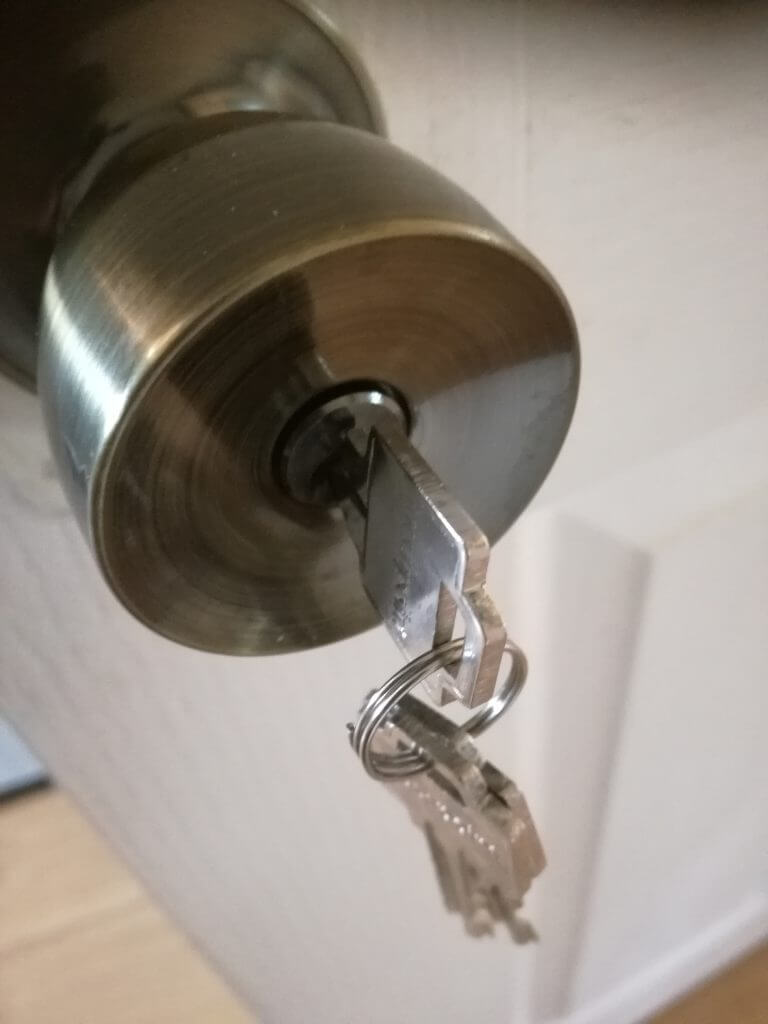 Locksmith lock fitting