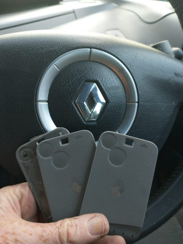 Renault key cards