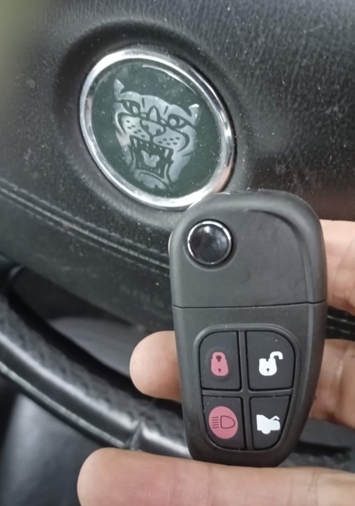 Replacement Jaguar S-Type remote