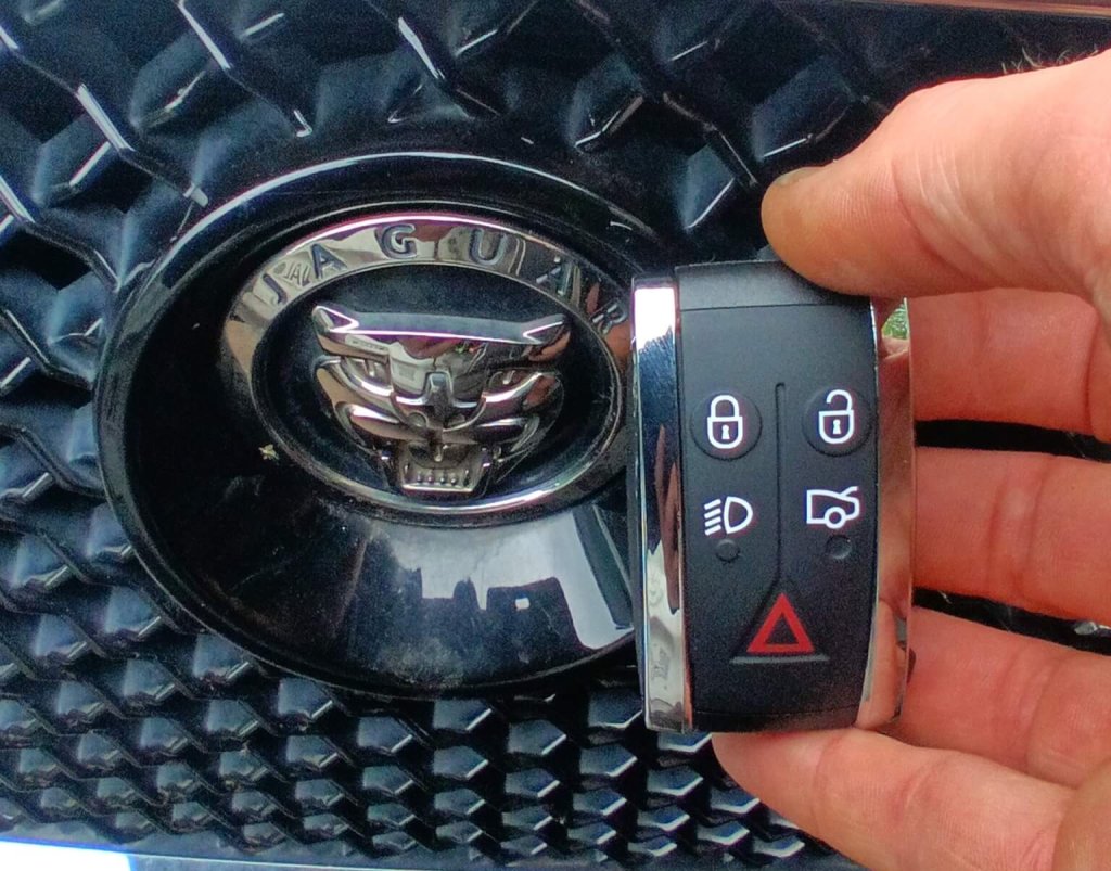 Jaguar XF remote